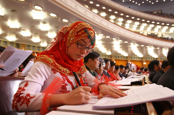 NPC deputies concentrate on work report