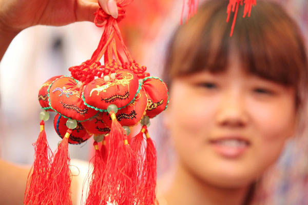 Spice bags for Duanwu Festival