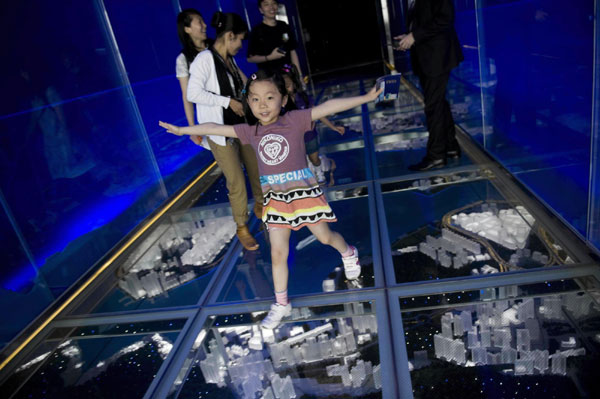 Skyscraper becomes a Hong Kong landmark