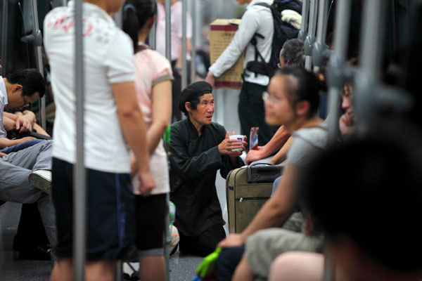Shanghai beggars' list draws criticism