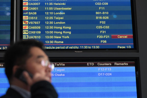 China-US flights cancelled as Sandy blows in
