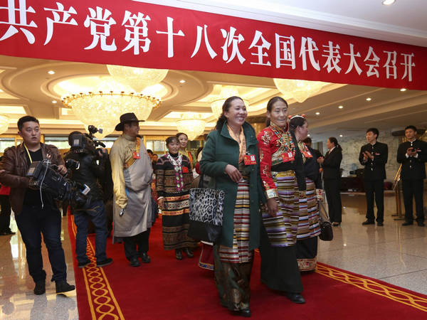 CPC delegates arrive in Beijing