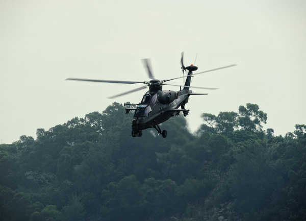 China unveils WZ-10 attack helicopter