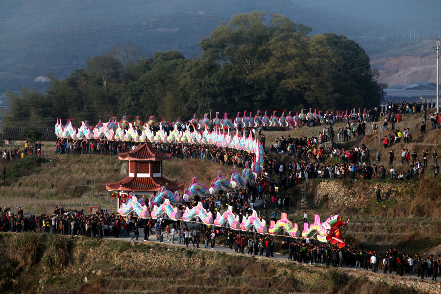 Many facets of Lantern Festival across China