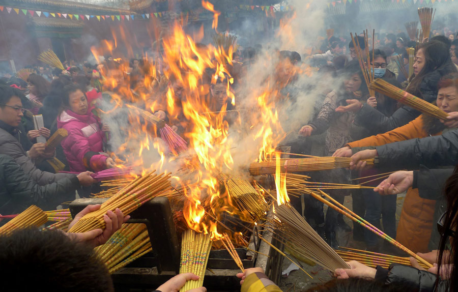 Many facets of Lantern Festival across China