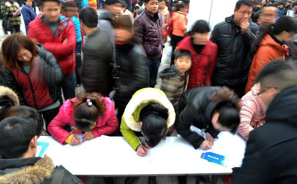 Chinese manufacturers scramble to find workers