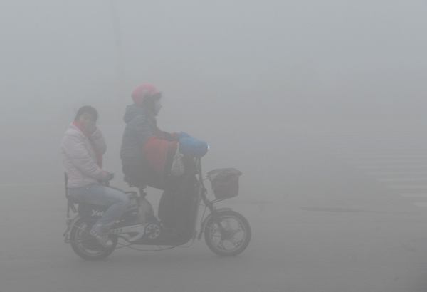 Heavy pollution blinds East China