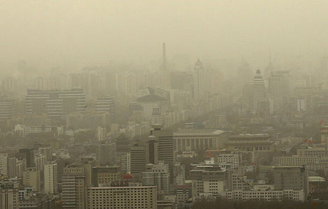 Strong winds bring dust to Beijing