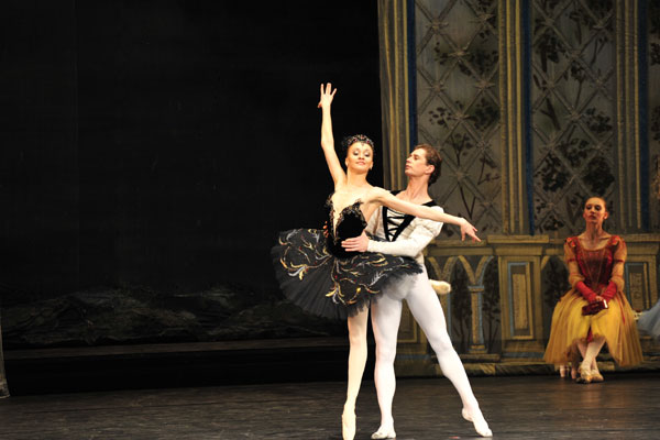 Russian ballet shapes China's embrace of dance