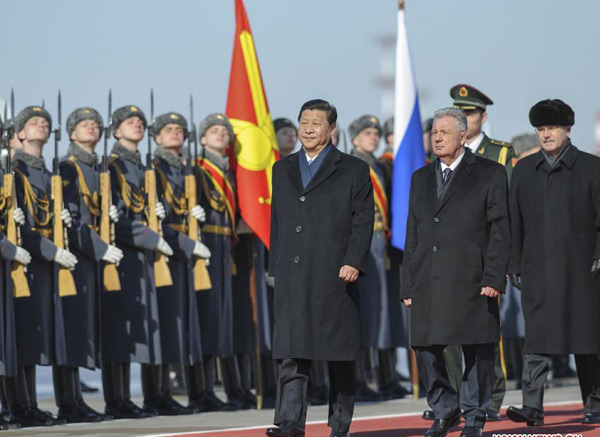 Xi, Putin hold talks on bilateral ties