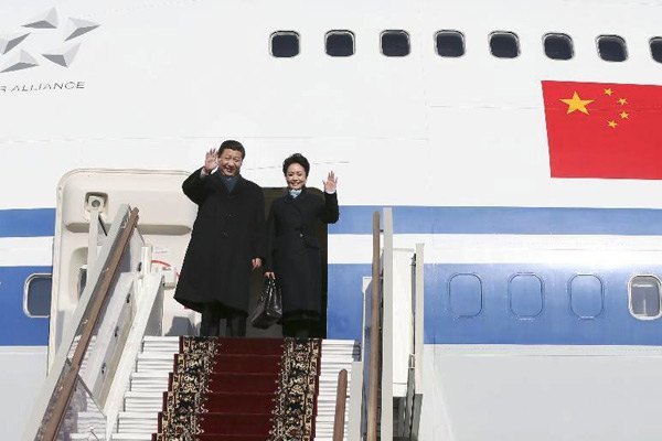 Xi, Putin hold talks on bilateral ties