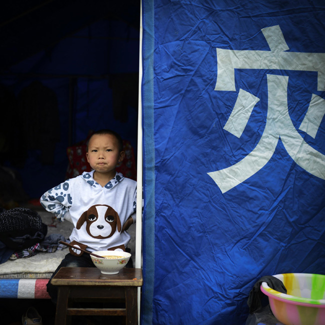Children in quake-hit areas in Sichuan