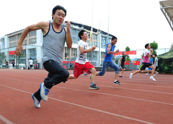 Student athletes resume training in quake zone