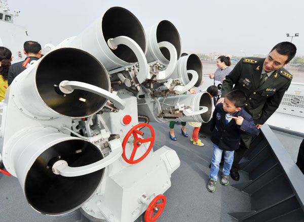 Warship open day popular with youth