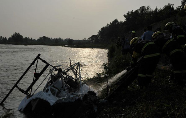 Helicopter crash kills one in SW China