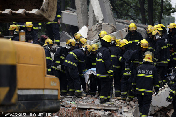 6 dead in E China building collapse