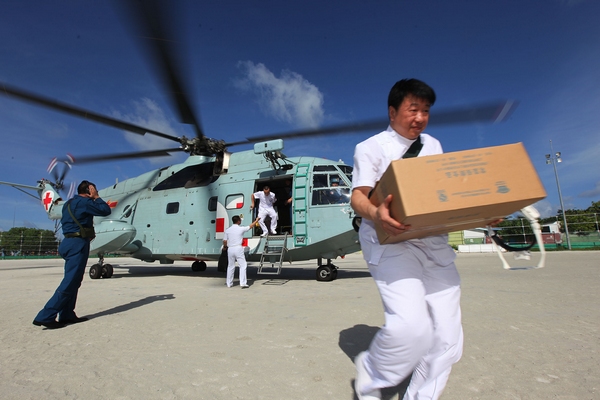 Chinese navy helicopter flies on medical mission