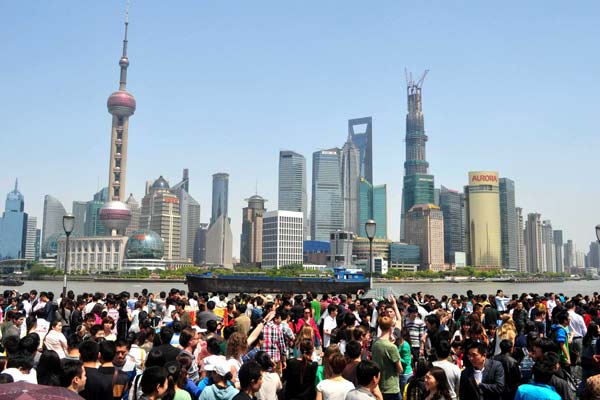 Shanghai struggles with growth