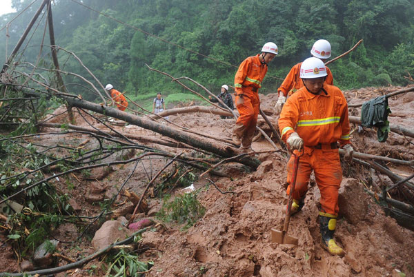 Death toll rises to 18 in SW China landslide