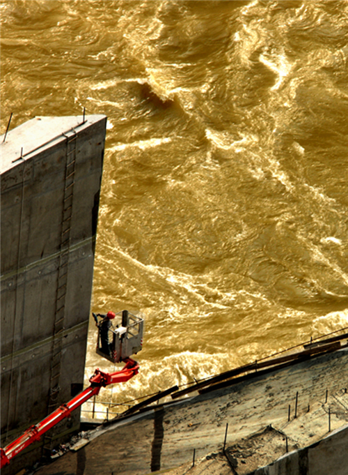 China's 2nd-largest hydropower station starts operation