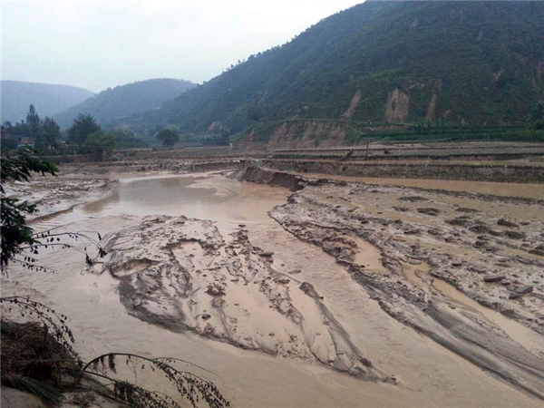 NW China floods leave 10 dead or missing