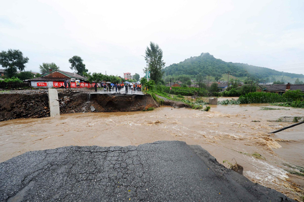 Floods kill 25 in NE China