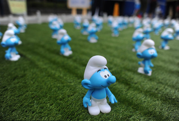 Smurf dolls from Belgium displayed in C China