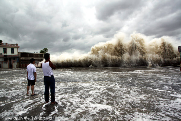 Typhoon Usagi kills 2 in China