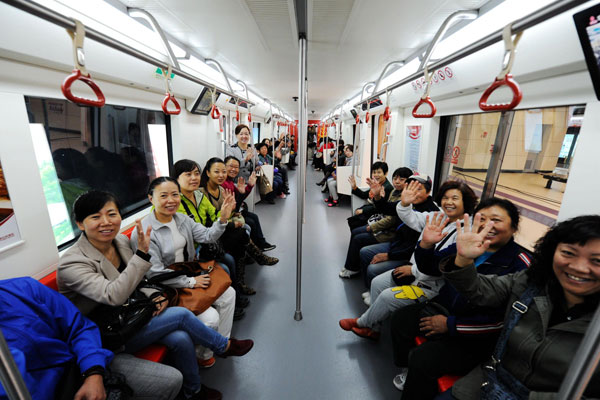 Subway line in frigid region starts trial run