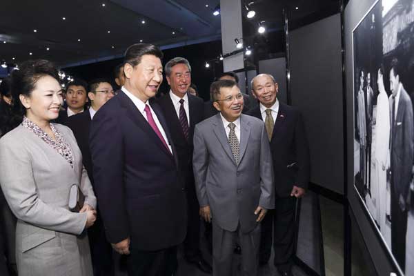 Xi in call for building of new 'maritime silk road'