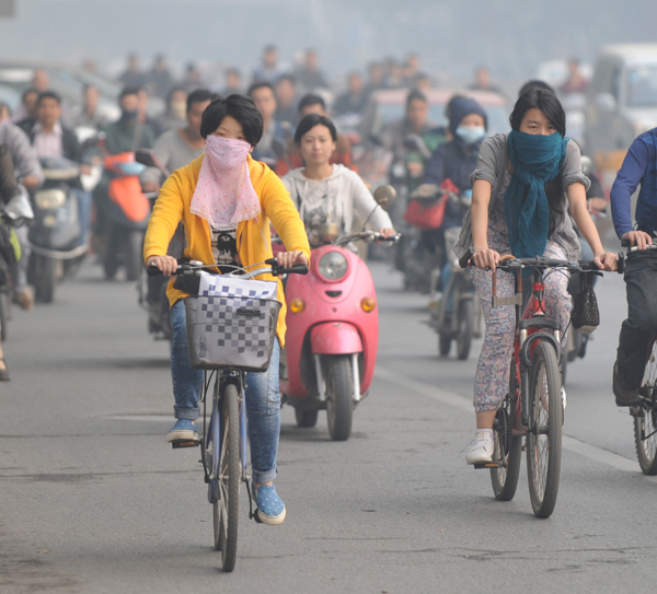 Henan chokes on lingering smog