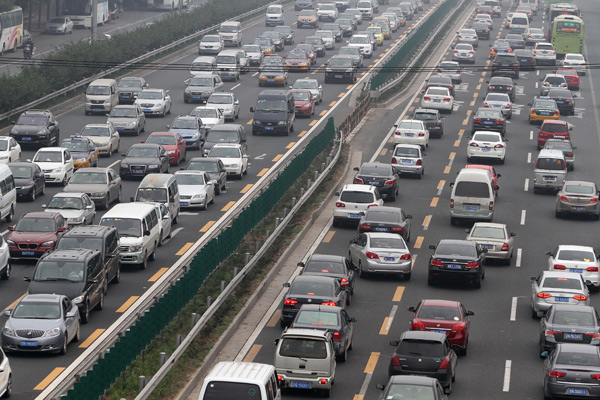 Beijing won't enforce 'idling engine' rule