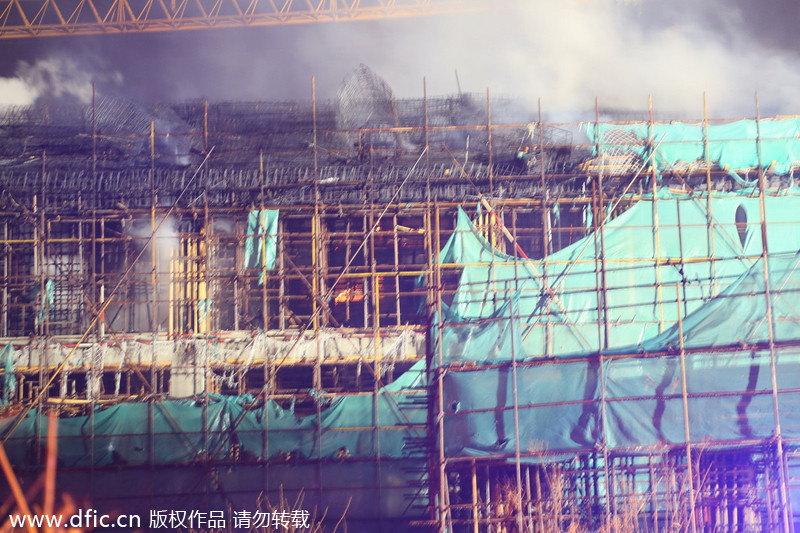 Fire at construction site quelled in Beijing