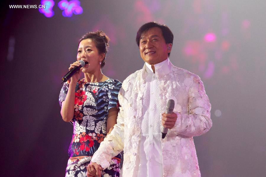 Jackie Chan holds charity concert marking 60th birthday