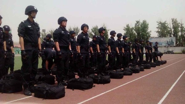 Beijing holds anti-terror drill