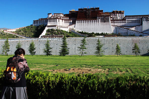 Tibet on track to become global tourist attraction