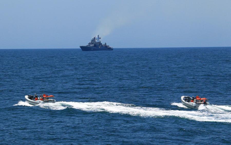 Chinese, Russian navies conduct 'anti-piracy' drills