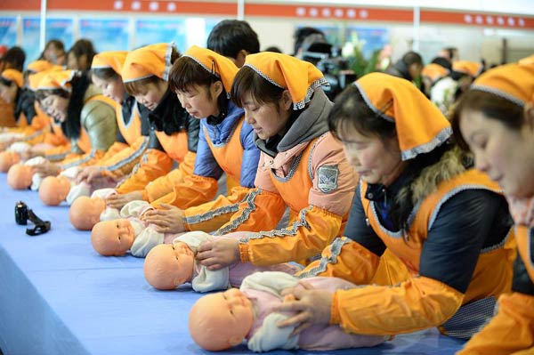 Demand grows for skilled <EM>yue sao</EM> nannies
