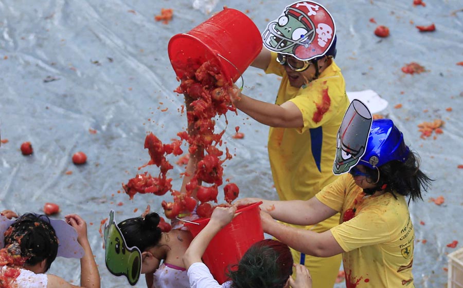 Tomatina joy in Northeast China