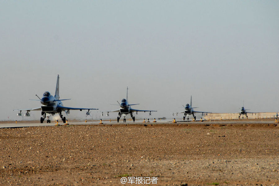 PLA's 'Gold Helmet' air battle contest takes off