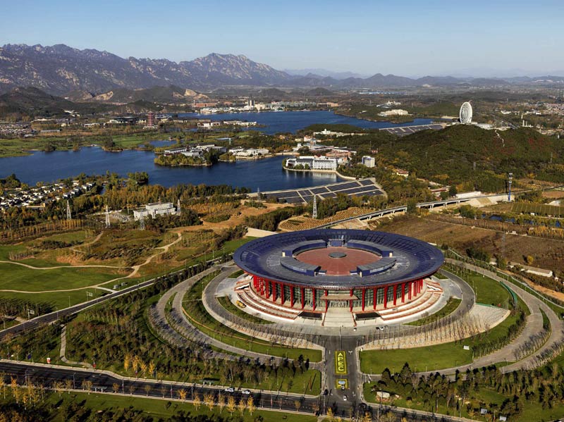 Clean Yanqi Lake for APEC