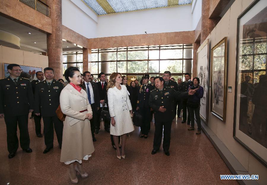 Xi's wife takes Mexican first lady to PLA Academy of Arts