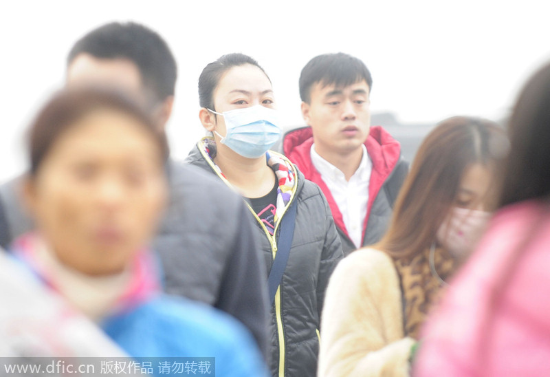 Heavy smog hits NE China