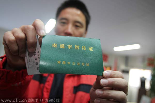 Residence permit reform to give migrants equal rights