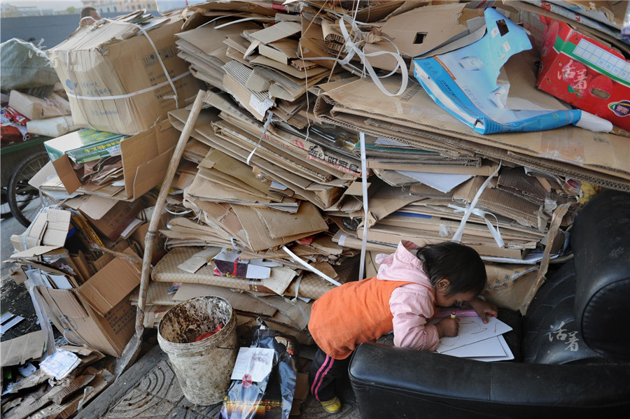 China Daily 2014 photostories: Trials of childhood