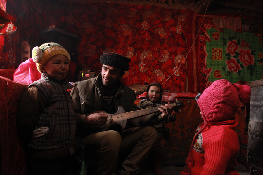 Ethnic Tajik life through the lens of a solider (Part III)