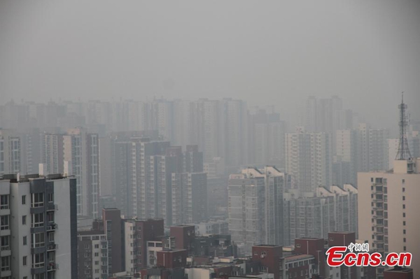 First smog hits Beijing in 2015