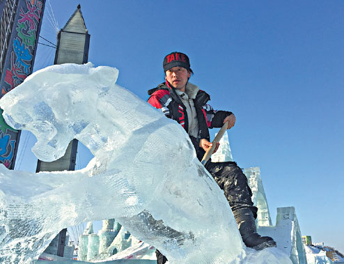 Ice sculptor is carving out a name for himself
