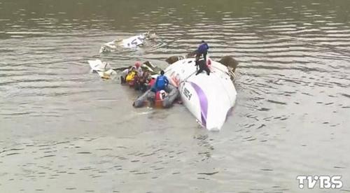 Live: Plane with 53 passengers aboard crashes into river