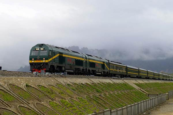 Qinghai-Tibet railway to reach Nepal in 2020